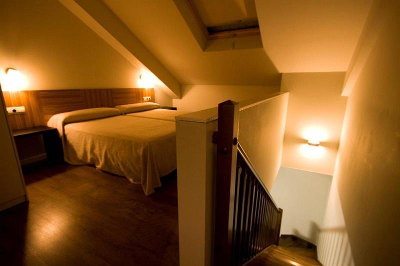Hotel Y Apartamentos Snoe Isaba Zewnętrze zdjęcie