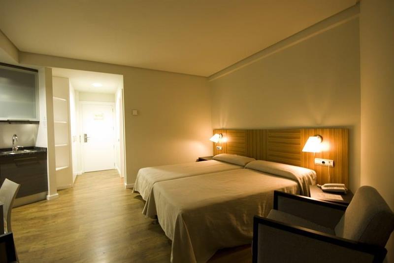 Hotel Y Apartamentos Snoe Isaba Zewnętrze zdjęcie