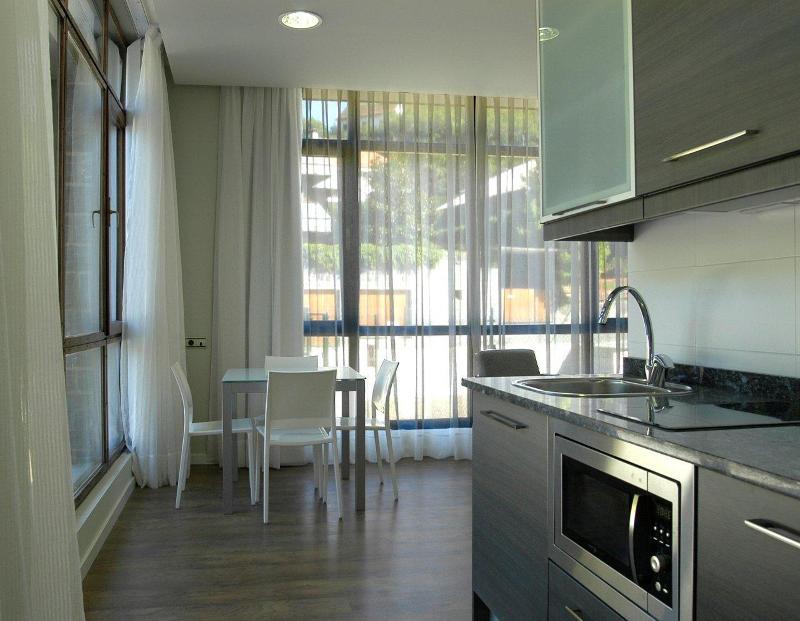 Hotel Y Apartamentos Snoe Isaba Zewnętrze zdjęcie