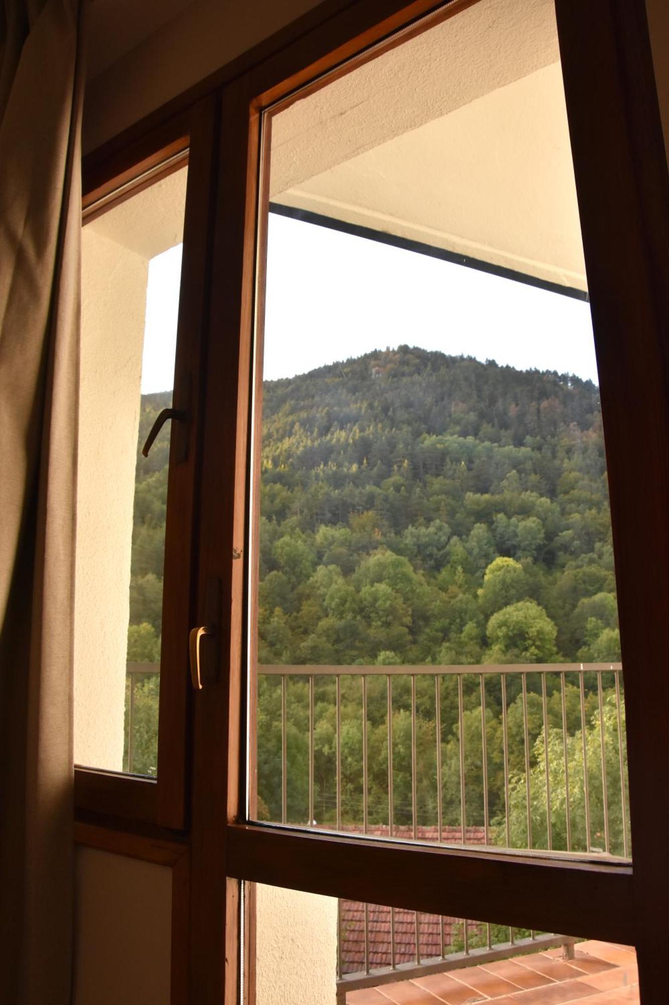 Hotel Y Apartamentos Snoe Isaba Zewnętrze zdjęcie