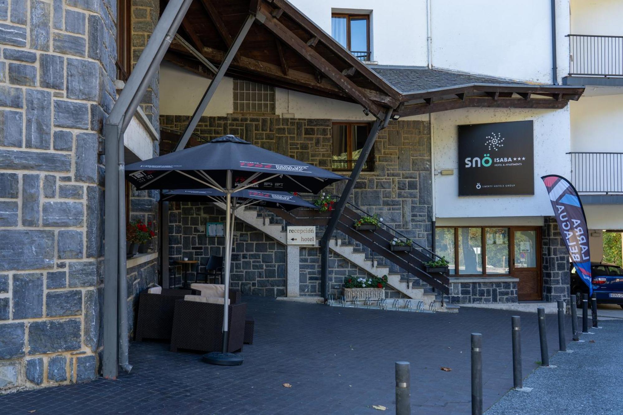 Hotel Y Apartamentos Snoe Isaba Zewnętrze zdjęcie
