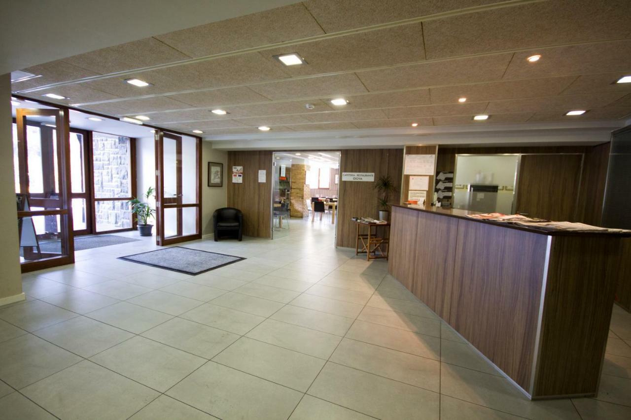 Hotel Y Apartamentos Snoe Isaba Zewnętrze zdjęcie