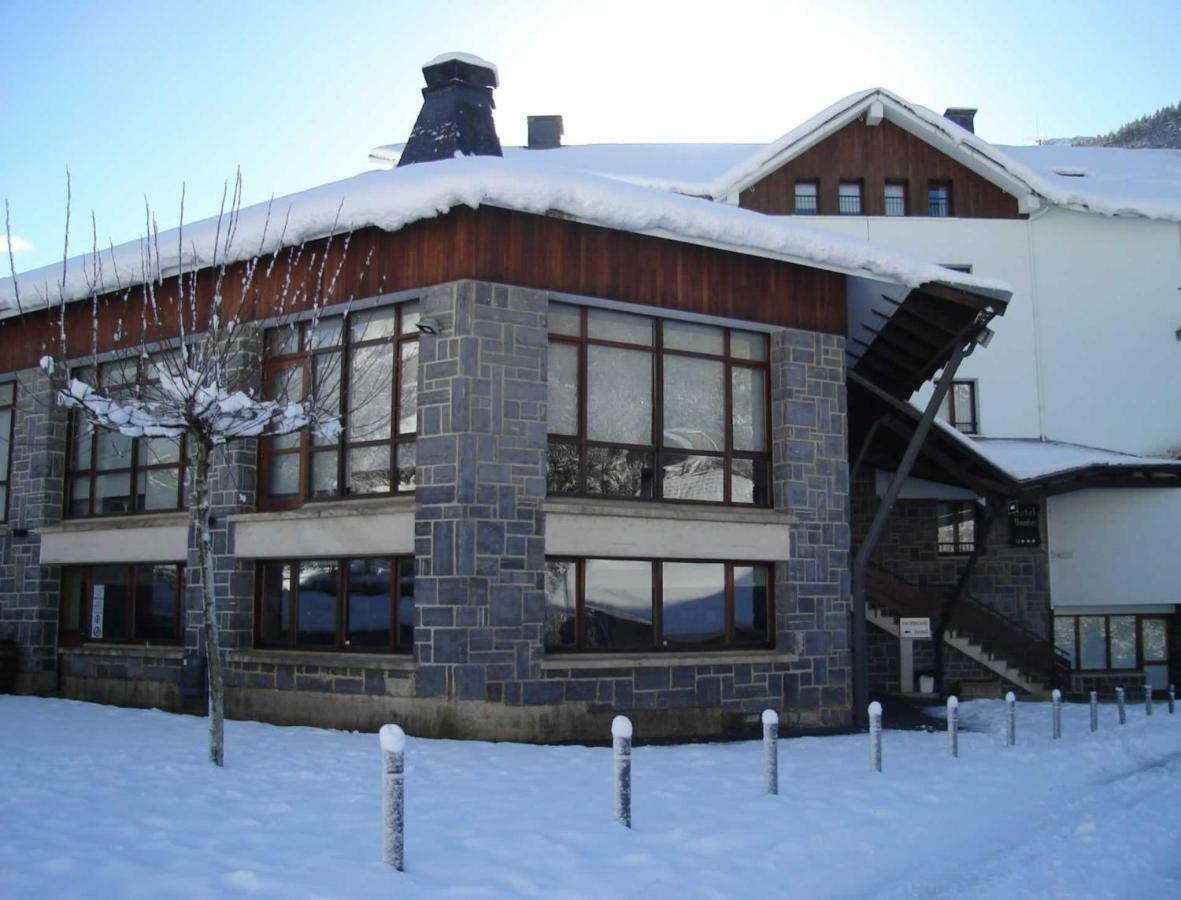 Hotel Y Apartamentos Snoe Isaba Zewnętrze zdjęcie